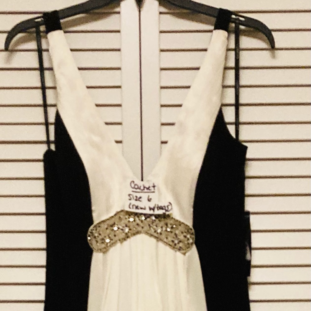 Cachet Dress size 6 New with tags
